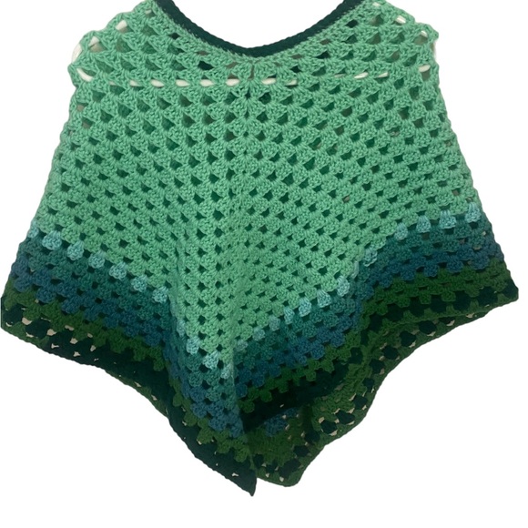 Vintage Handmade Green Granny Square Poncho Boho One Size Fits Small-Medium EUC - Picture 4 of 4